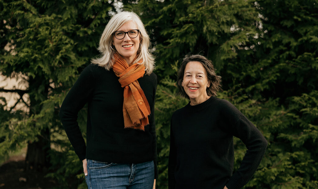 Kristin Crane and Kristen Dettoni